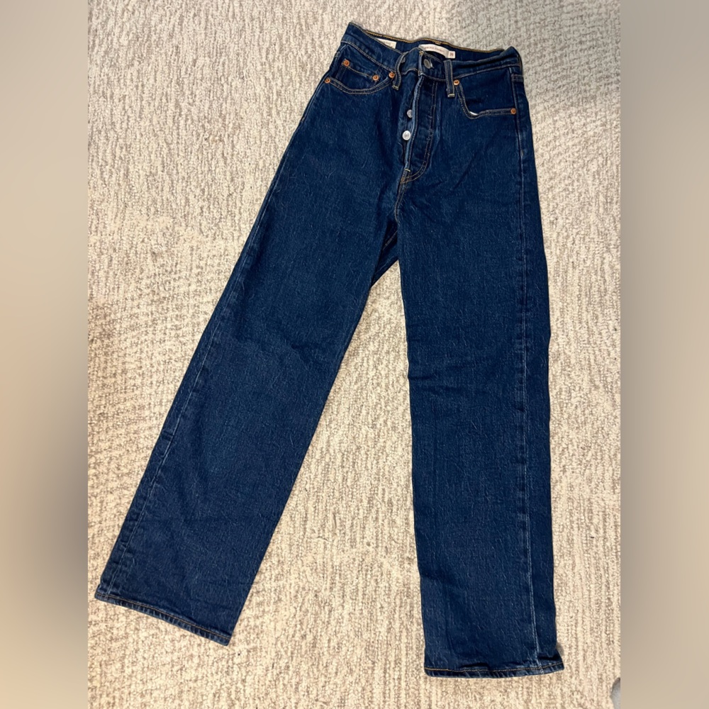 Levi’s Ribcage Straight Leg Jean - Picture 3 of 5